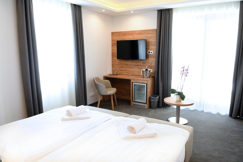 Hotel Diana Siófok Eksteriør billede