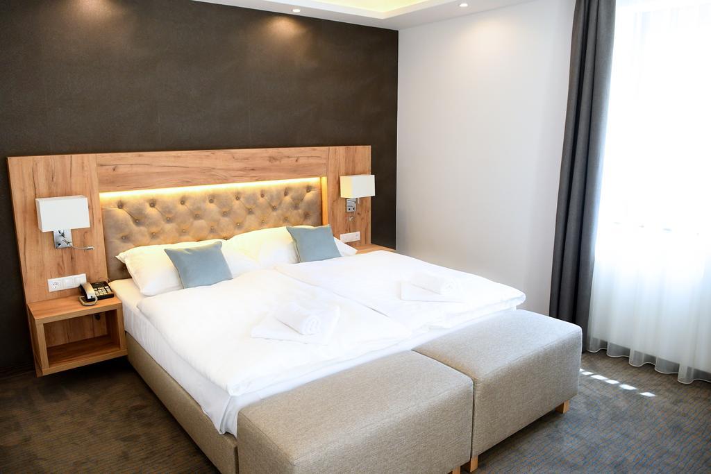 Hotel Diana Siófok Eksteriør billede