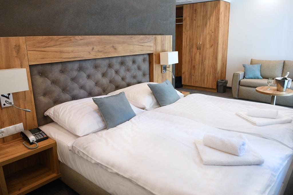 Hotel Diana Siófok Eksteriør billede