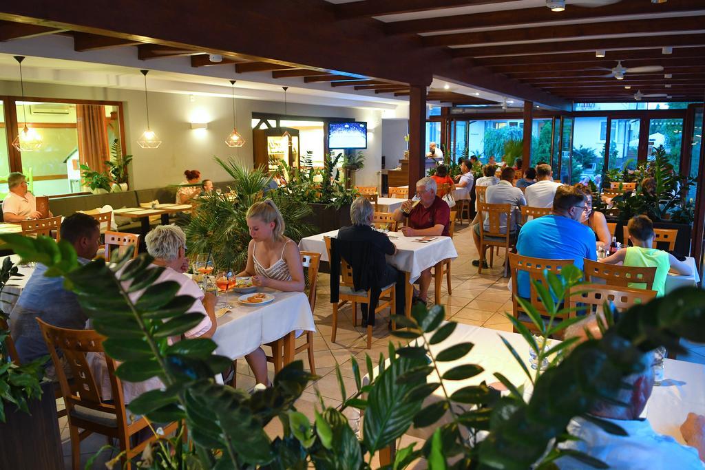 Hotel Diana Siófok Eksteriør billede