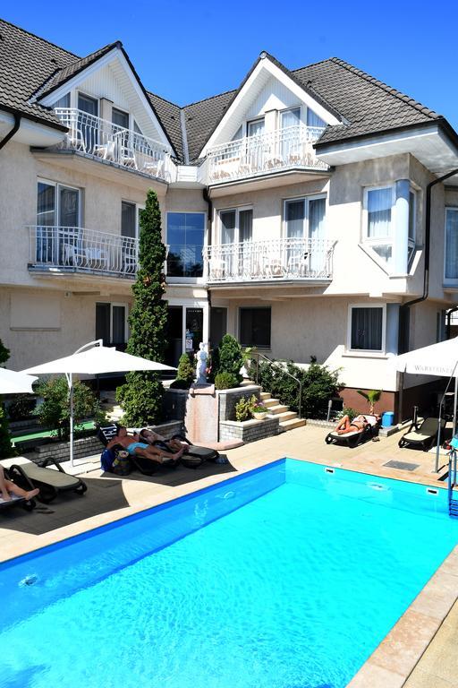 Hotel Diana Siófok Eksteriør billede